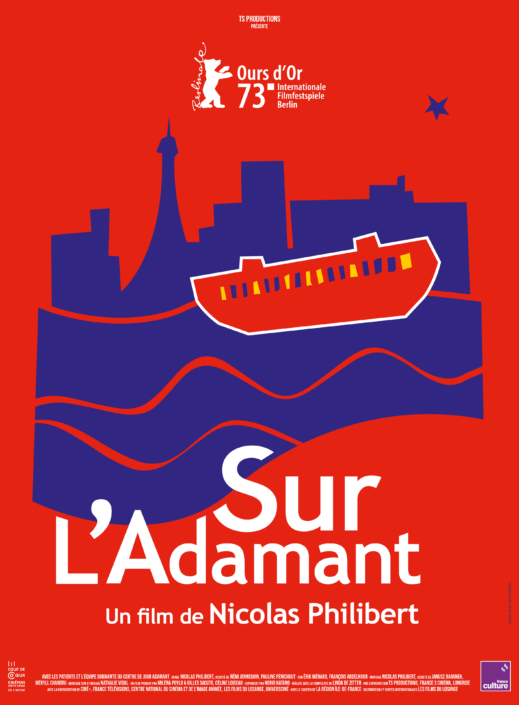 L'affiche du film qui représente une péniche dans la ville de Paris